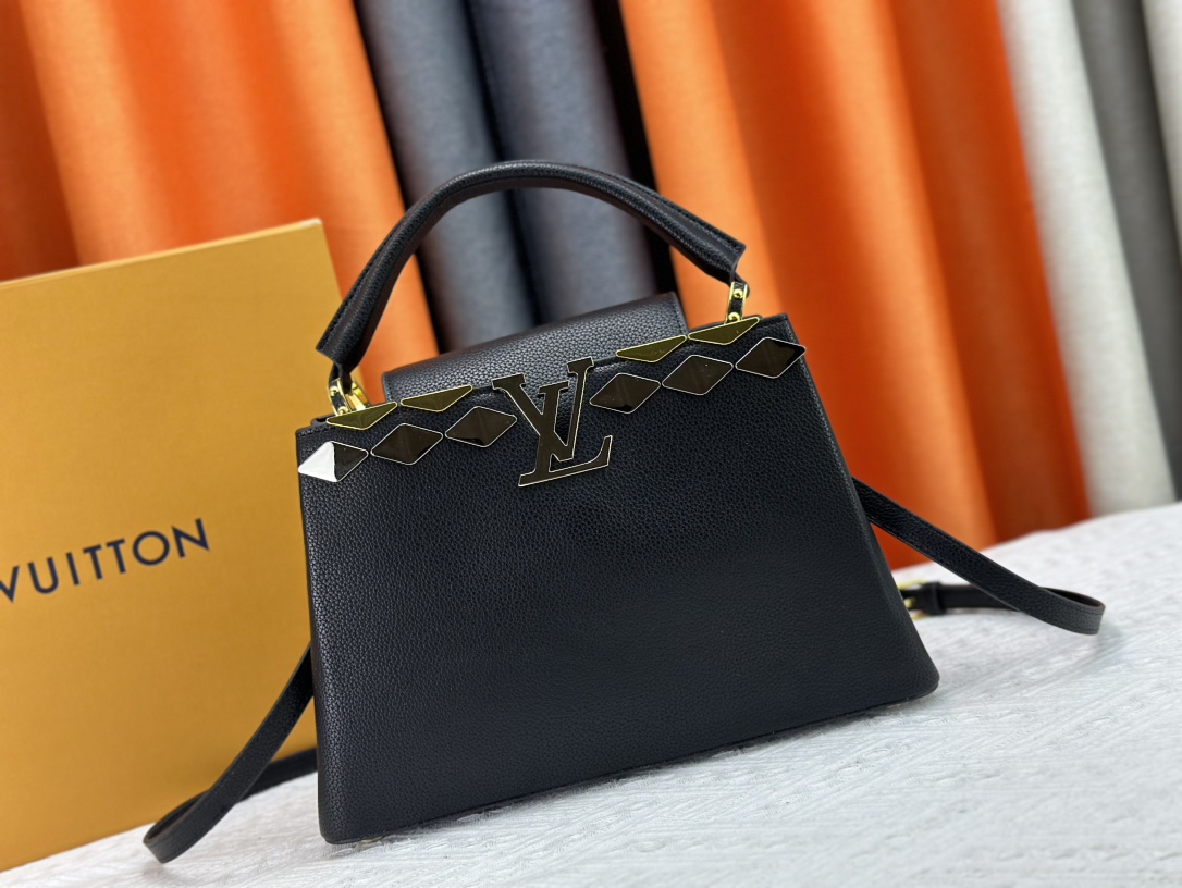 LV bag 718